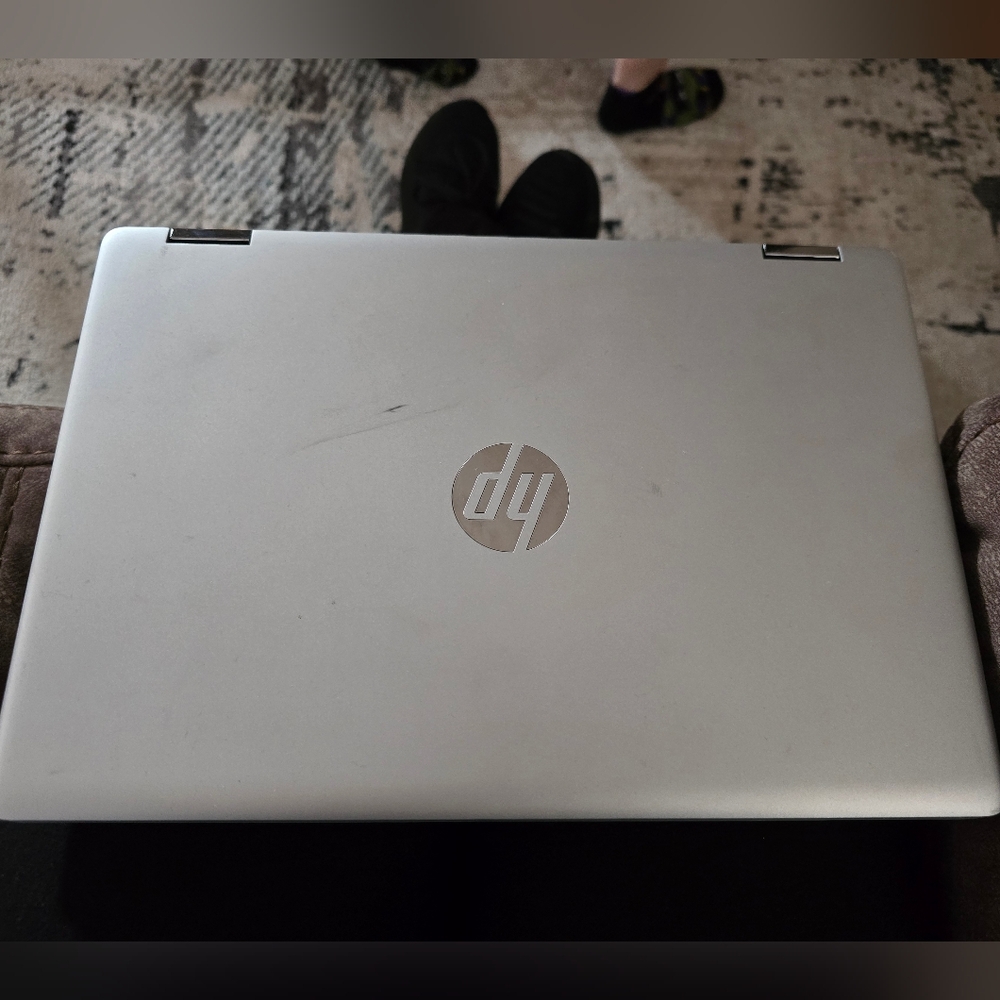 LapTop - Picture 4 of 5